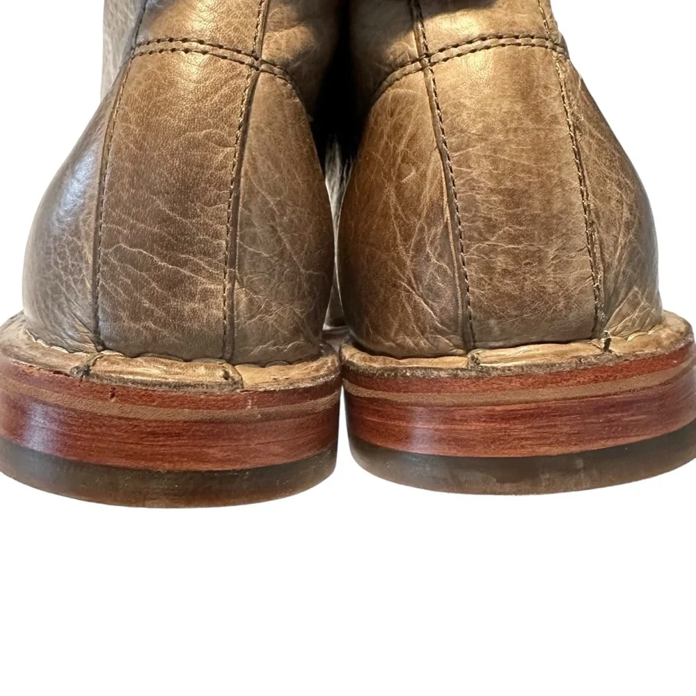 Cole Haan Glenn Distressed Leather Chukka Boots in Greystone Size 10.5